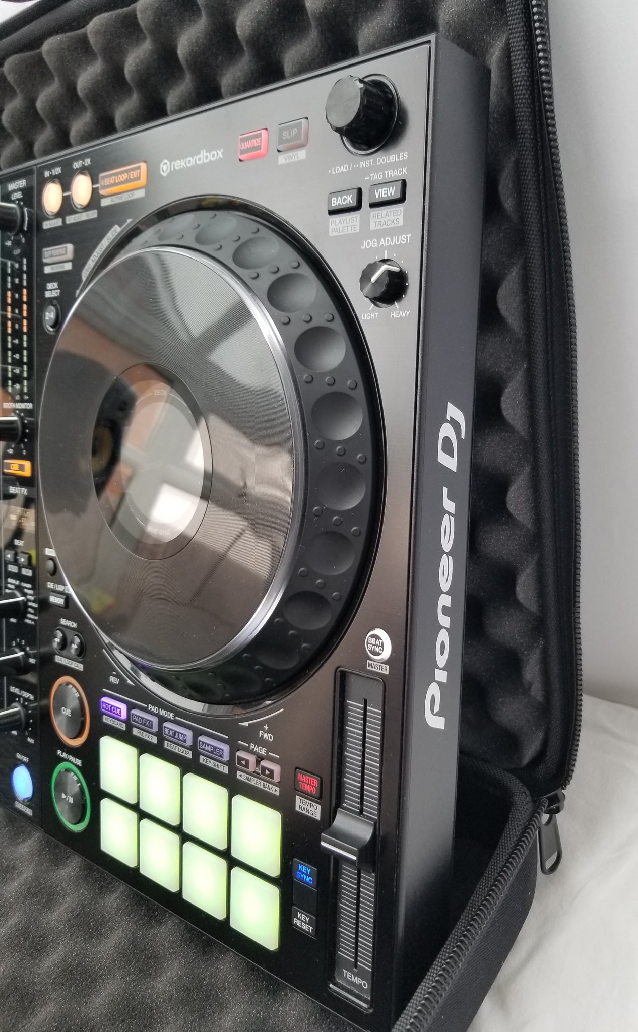 Pioneer DDJ-1000 DJ controller