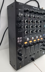 Pioneer DJ DJM-750MK2 controller