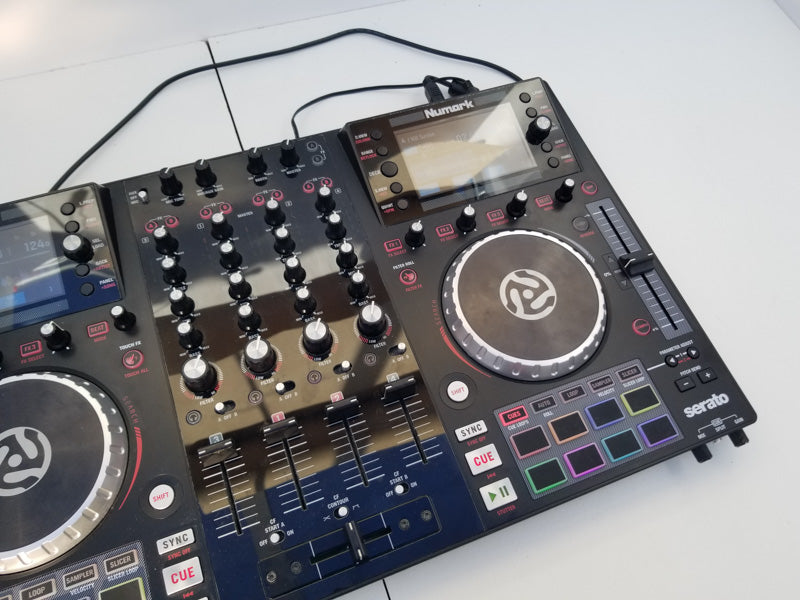 Numark NV 2 Intelligent 4-Deck DJ Controller 