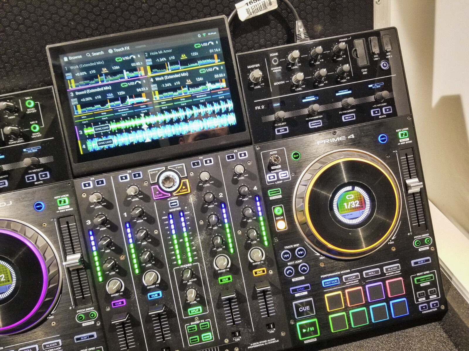 DENON PRIME 4 * STANDALONE 4 CHANNEL DJ  CONTROLLER 