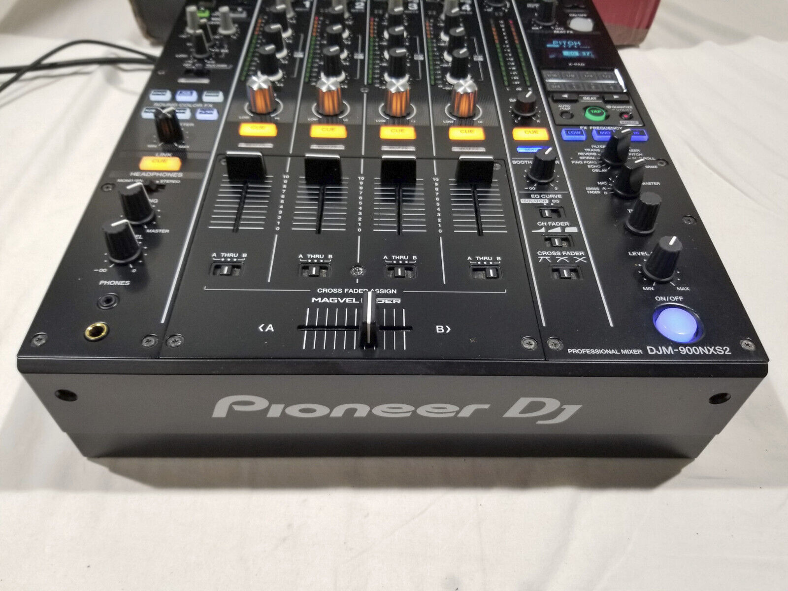 DJM 900 NXS2 dj controller