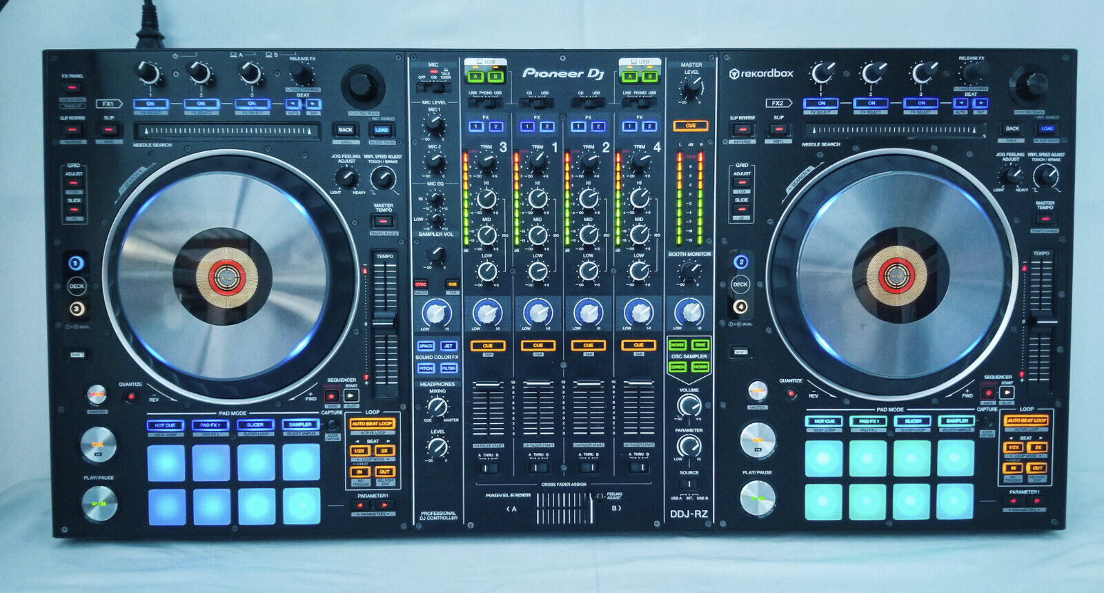 Pioneer DDJ-RZ controller