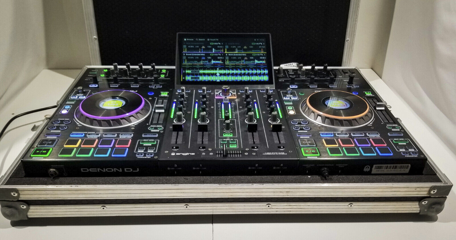 DENON PRIME 4  STANDALONE 4 CHANNEL DJ  CONTROLLER 