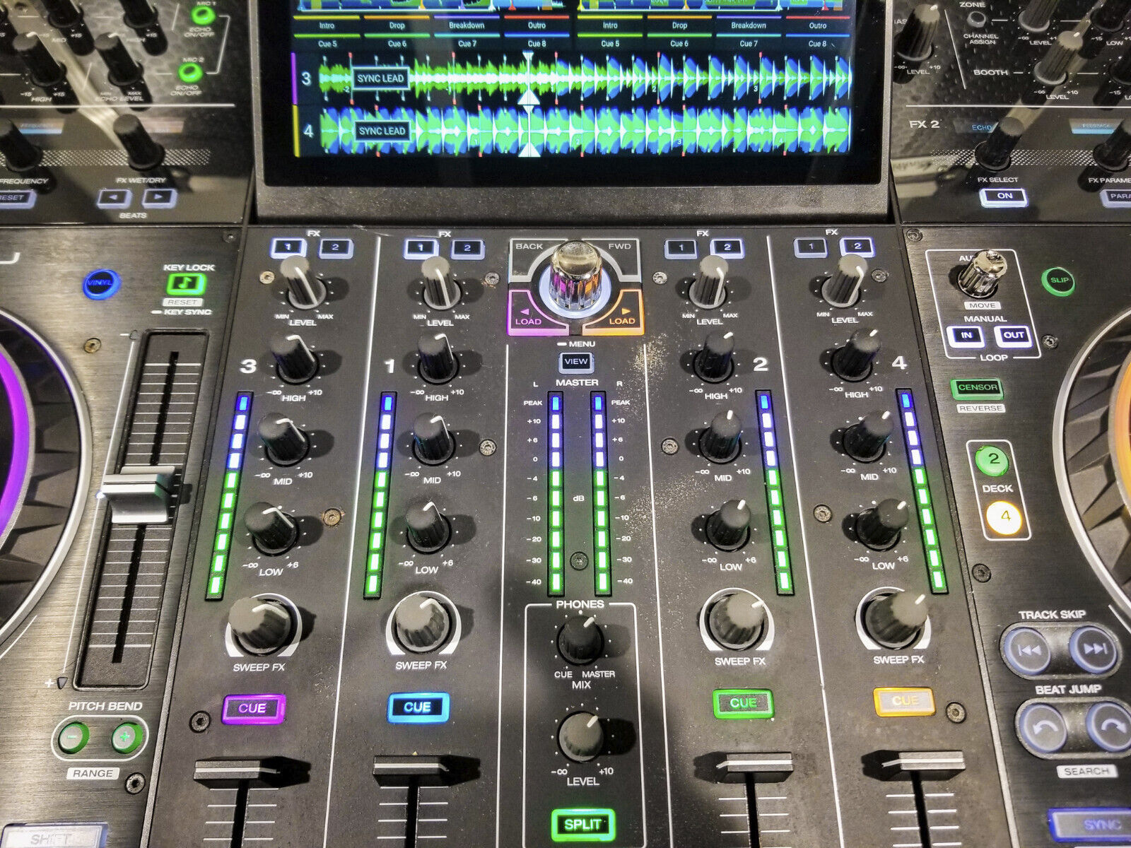 DENON PRIME 4  STANDALONE 4 CHANNEL DJ  CONTROLLER 