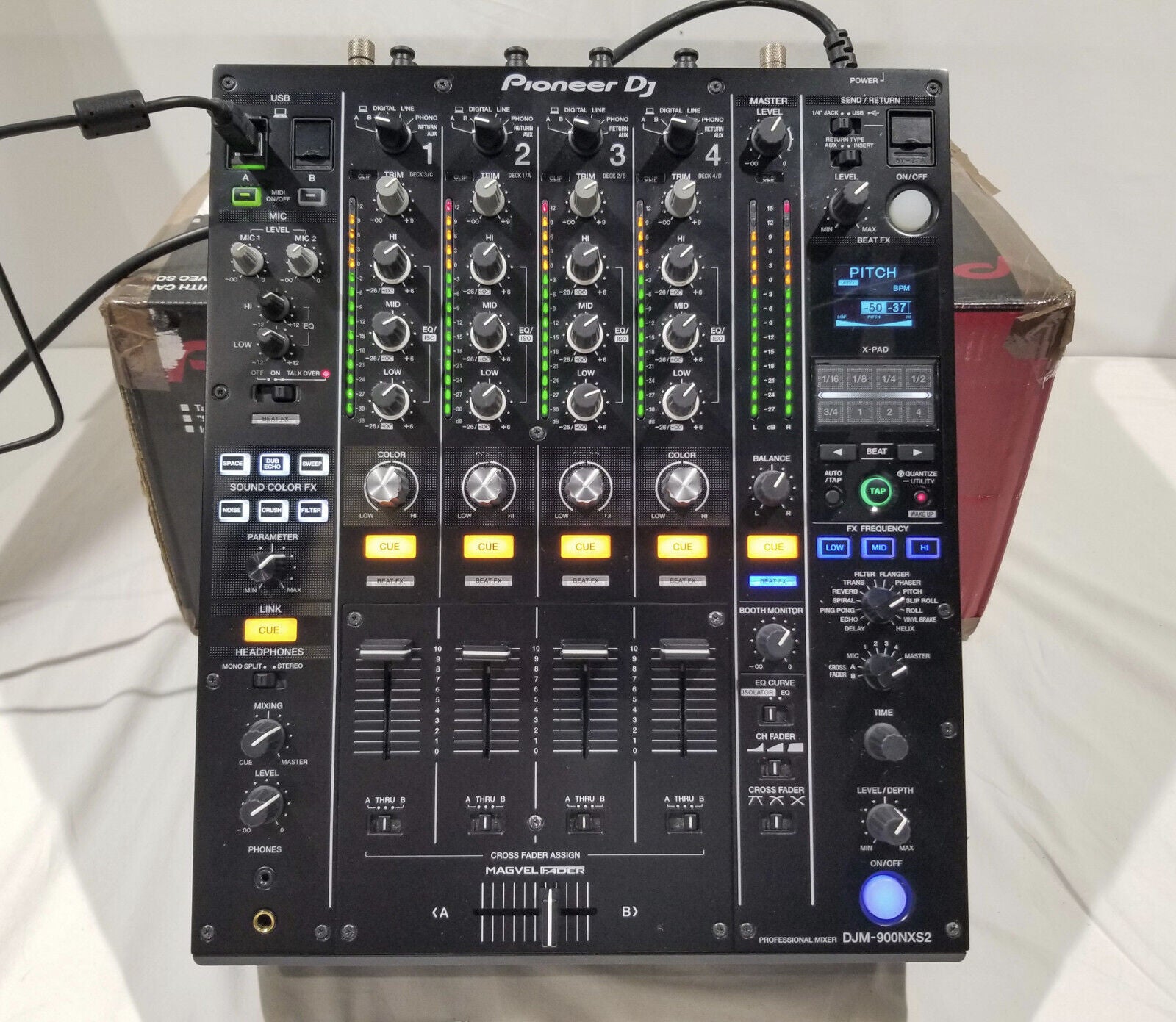 DJM 900 NXS2 dj controller